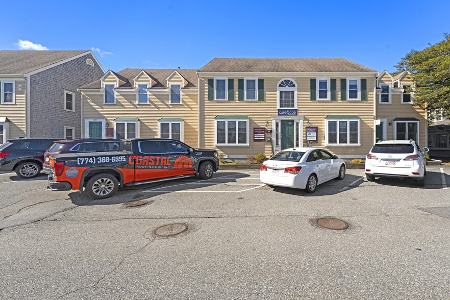 1645 Falmouth Rd, Centerville, MA for lease - Primary Photo - Image 1 of 6