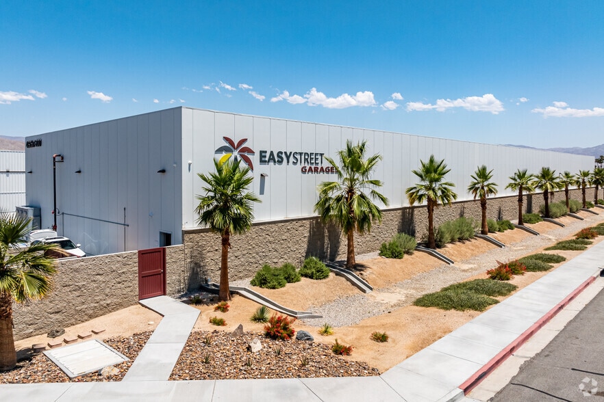 43250 Sunburst St, Indio, CA for sale - Primary Photo - Image 1 of 6