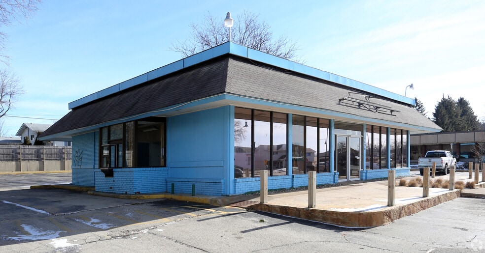 5666 Monona Dr, Monona, WI for lease - Building Photo - Image 2 of 6