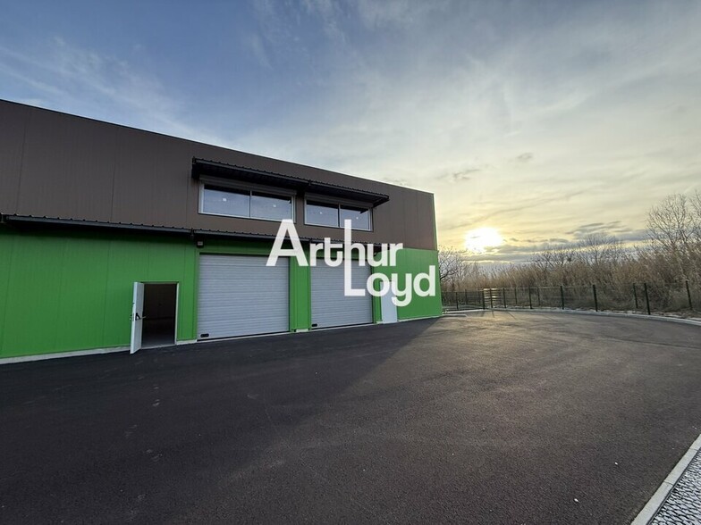Flex in Les Arcs for lease - Building Photo - Image 3 of 5