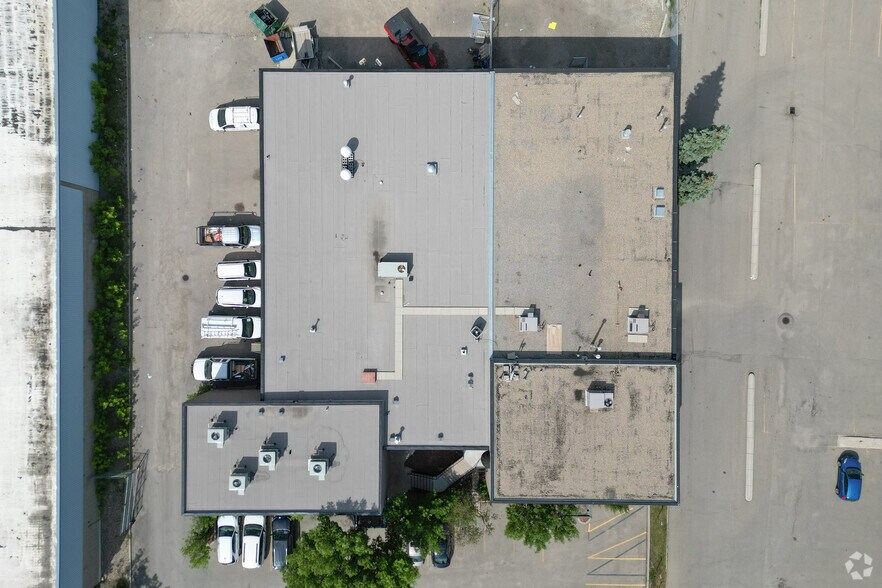 3605 29th St NE, Calgary, AB à louer - Aérien - Image 2 de 5