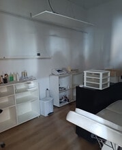 Retail in Tortosa, Tarragona for lease Interior Photo- Image 2 of 5