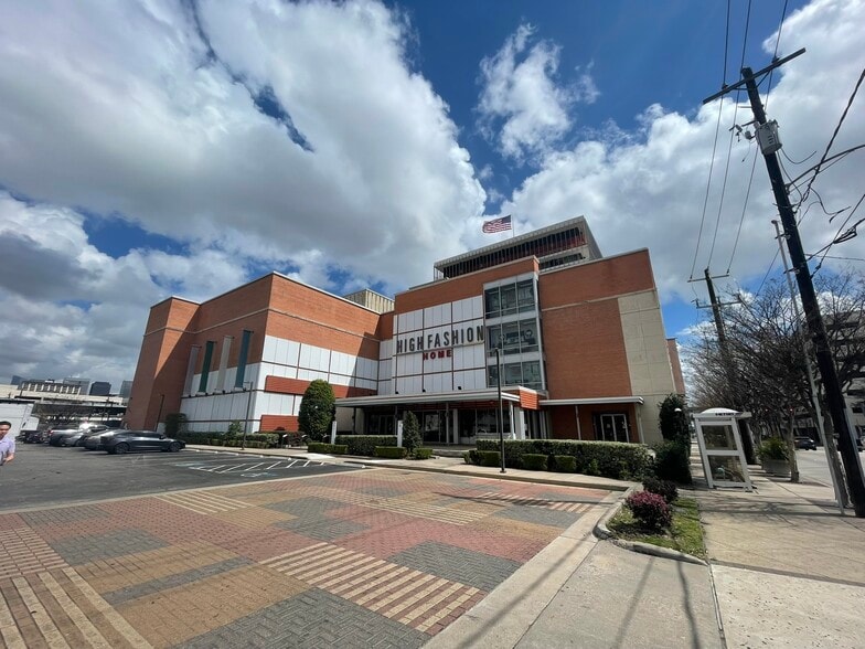 PRIME MIDTOWN DEVELOPMENT OPPORTUNITY portefeuille de 3 propriétés à vendre sur LoopNet.ca - Photo du bâtiment - Image 2 de 30