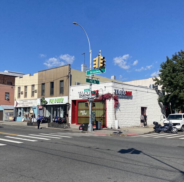 41-17 Broadway, Astoria, NY for sale - Building Photo - Image 2 of 3