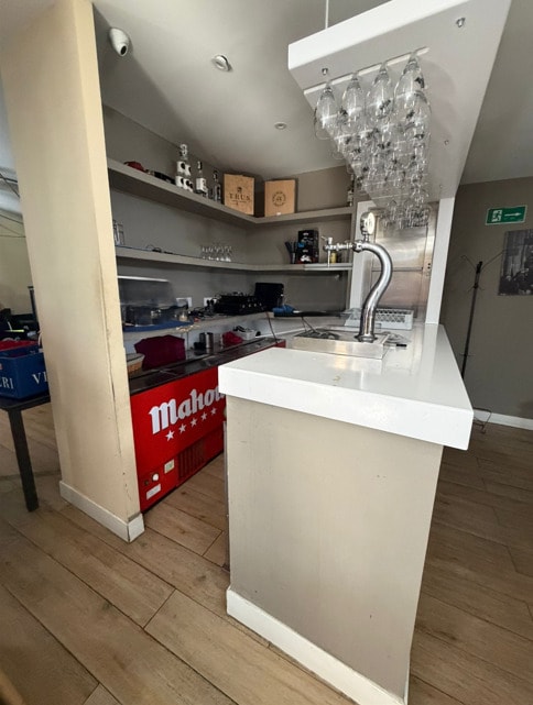 Retail in Alcalá de Henares, Madrid for lease Interior Photo- Image 1 of 4