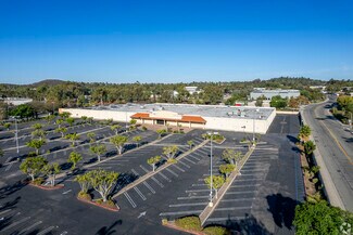 Plus de détails pour 650 Sycamore Ave, Vista, CA - Commerce de détail à louer