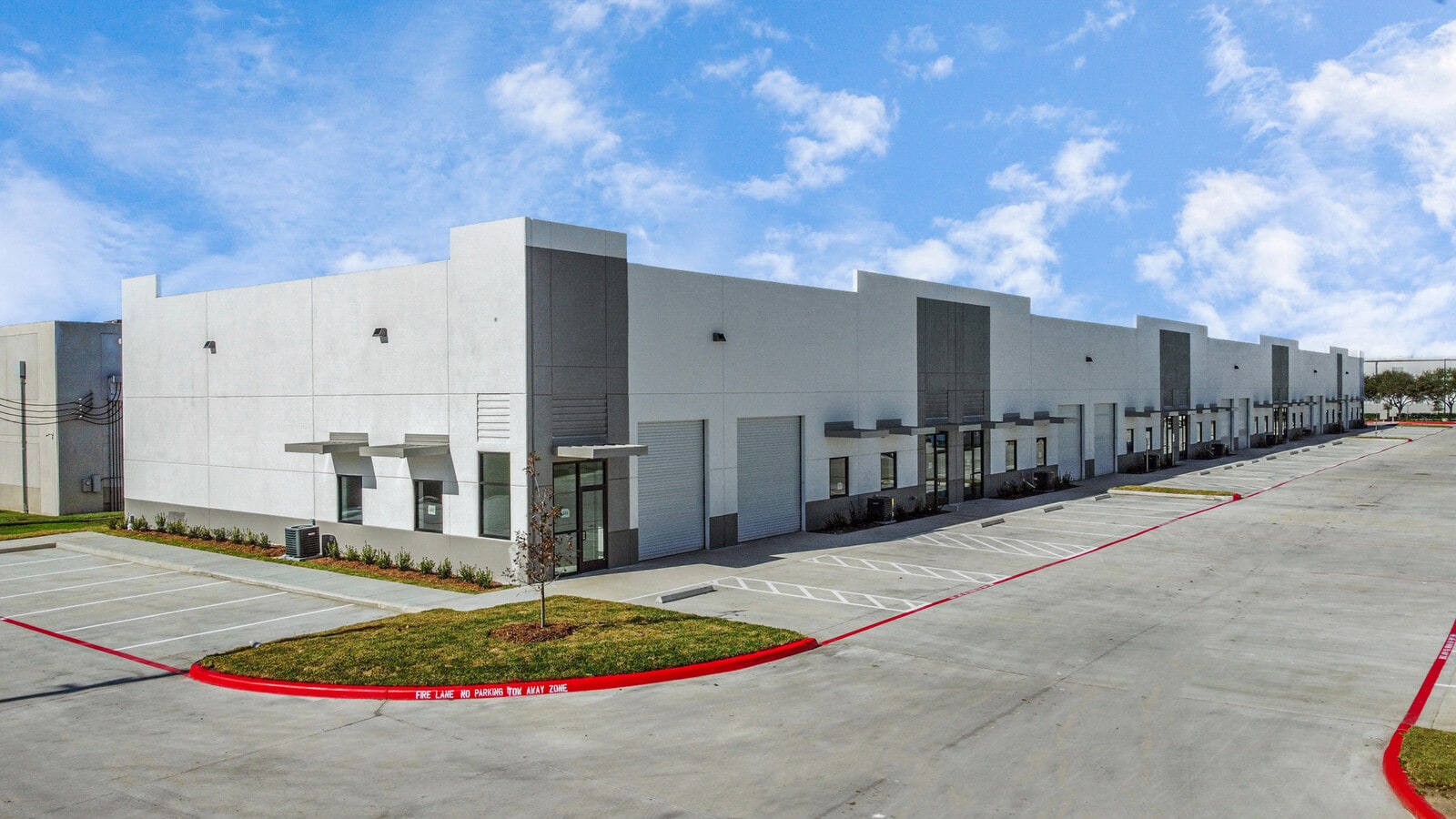 12425 W Airport Blvd, Sugar Land, TX 77478 - Unité 101 -  - Photo intérieure - Image 1 of 2