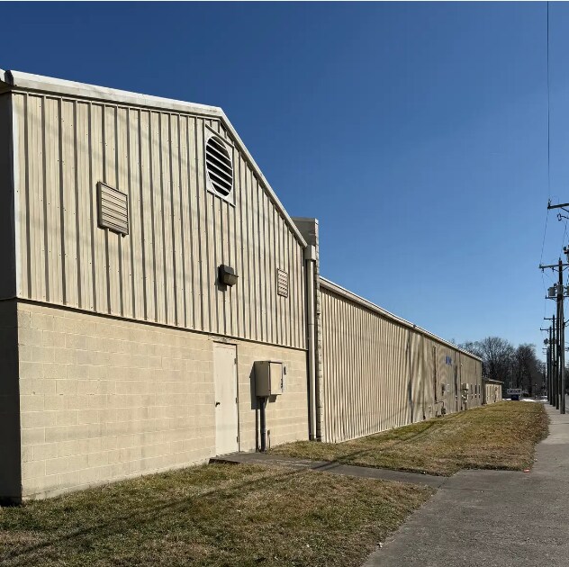 More details for 609 E Utica St, Sellersburg, IN - Industrial for Lease