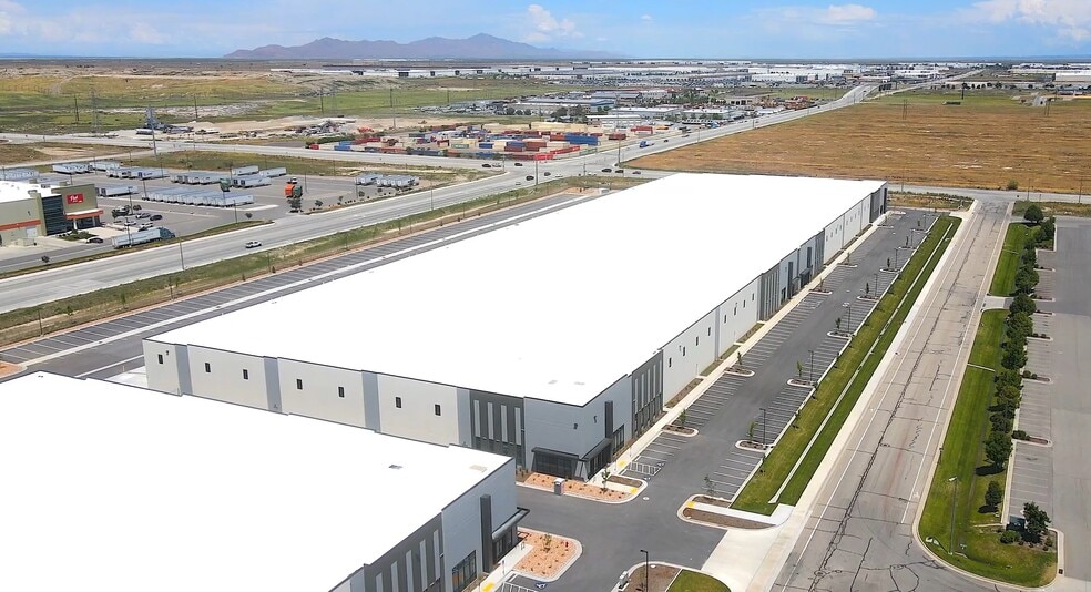 1455 S 5600 W, Salt Lake City, UT for lease - Building Photo - Image 3 of 14