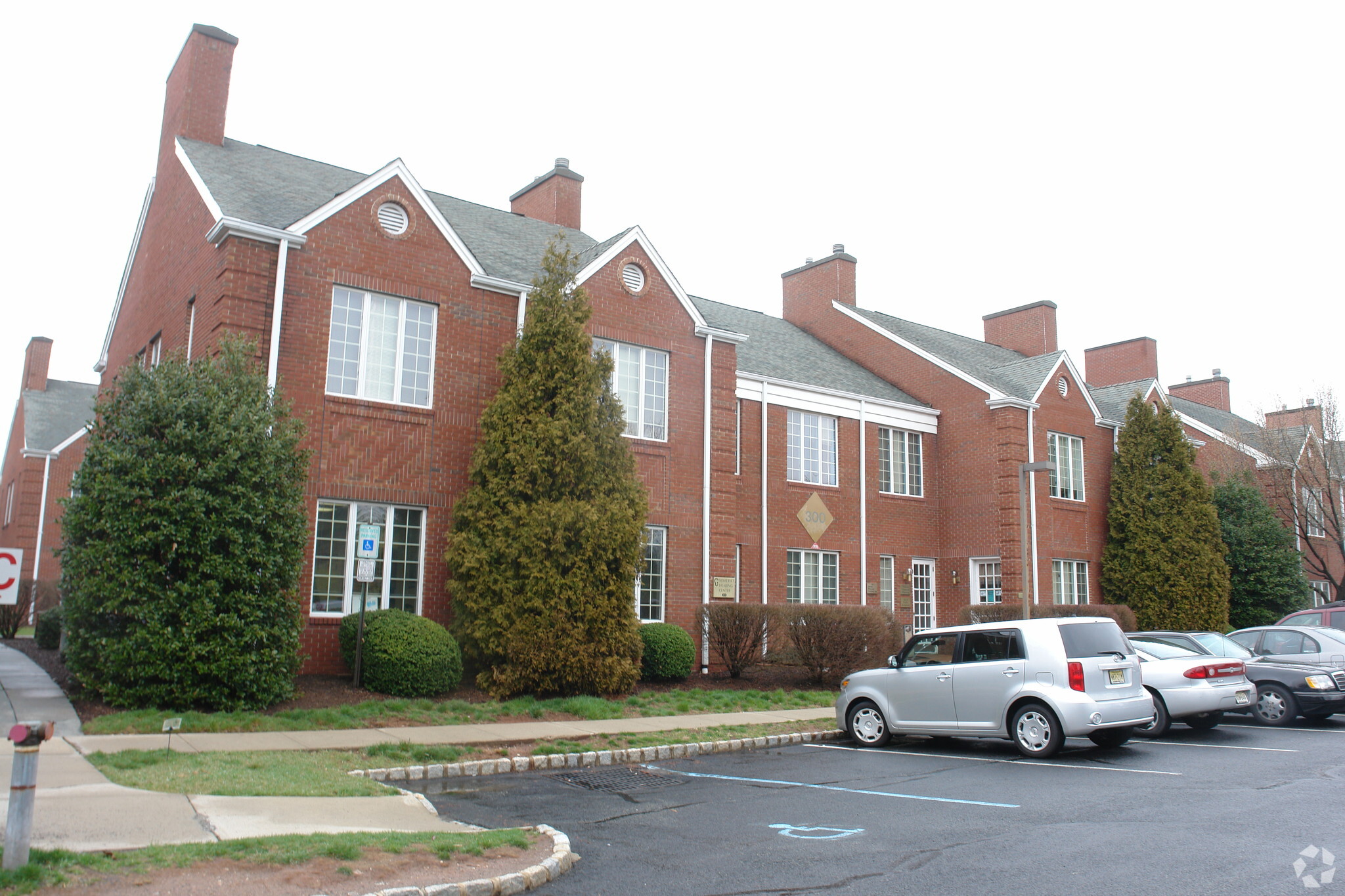 312-324 Courtyard Dr, Hillsborough, NJ for sale Primary Photo- Image 1 of 16