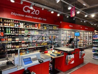 Plus de détails pour Commerce de détail à louer