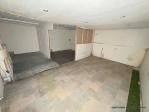 404-406 Bury New Rd, Manchester for lease Interior Photo- Image 1 of 4