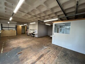 Dawsons Ln, Barwell for lease Interior Photo- Image 2 of 3