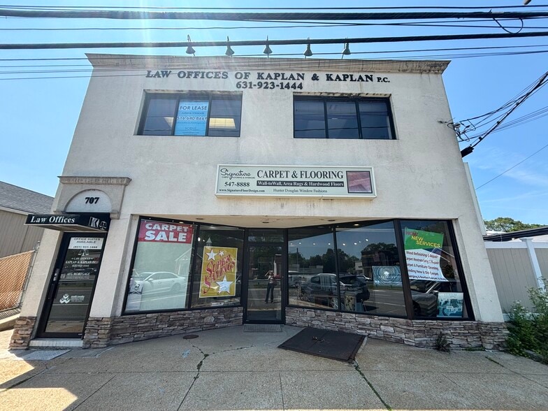 707 Walt Whitman Rd, Melville, NY for sale - Building Photo - Image 3 of 6