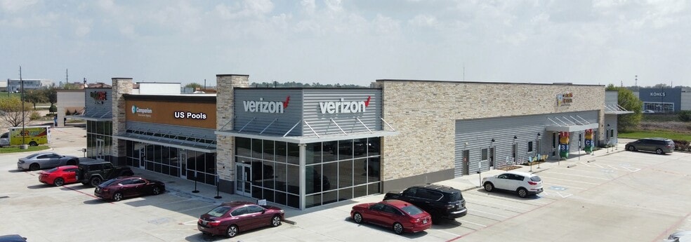 I-10 & Pin Oak Rd, Katy, TX for lease - Building Photo - Image 3 of 7