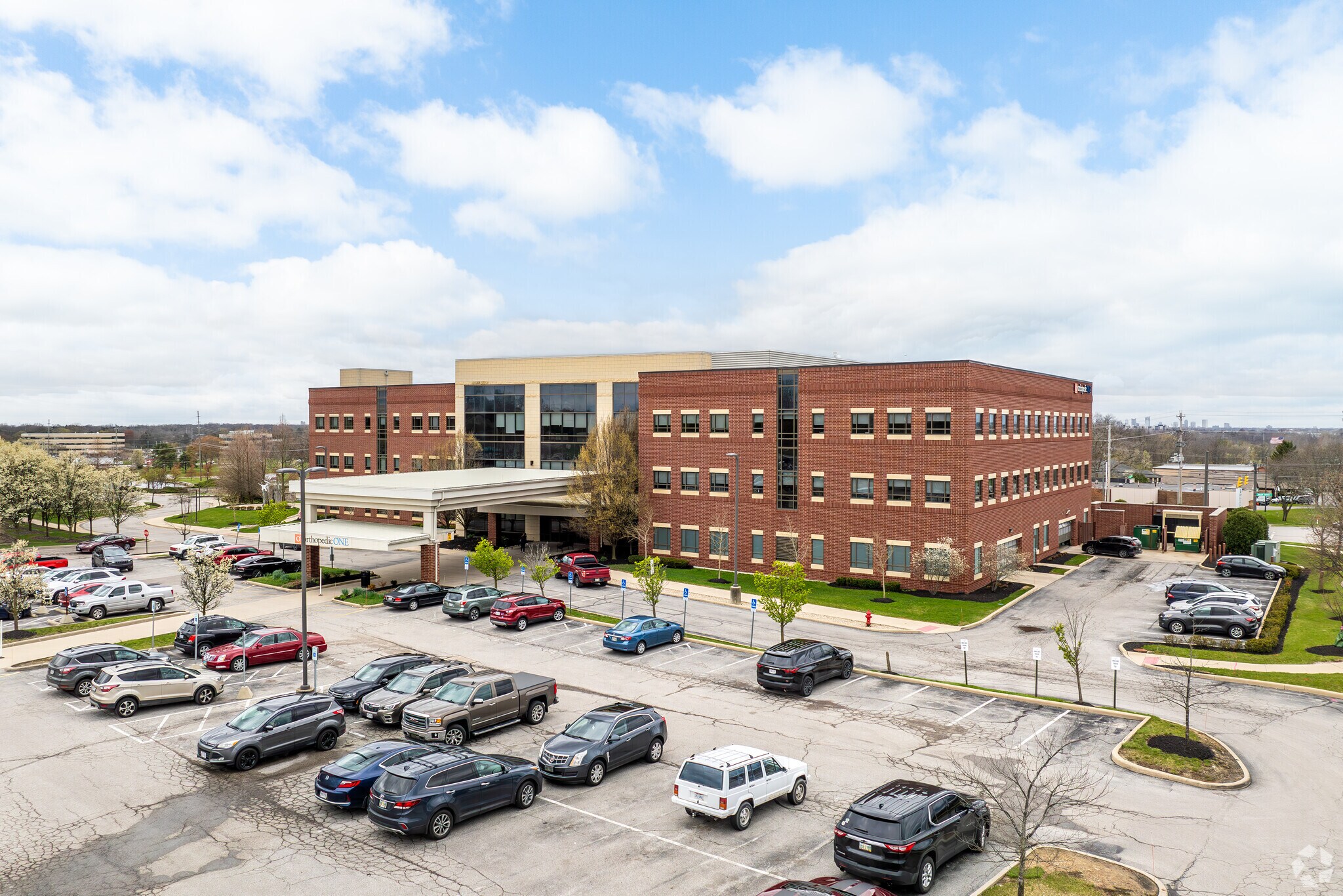 170 Taylor Station Rd, Columbus, OH à louer Photo du bâtiment- Image 1 de 36