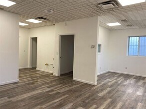 1940 Great Neck Rd, Copiague, NY for lease Interior Photo- Image 2 of 5