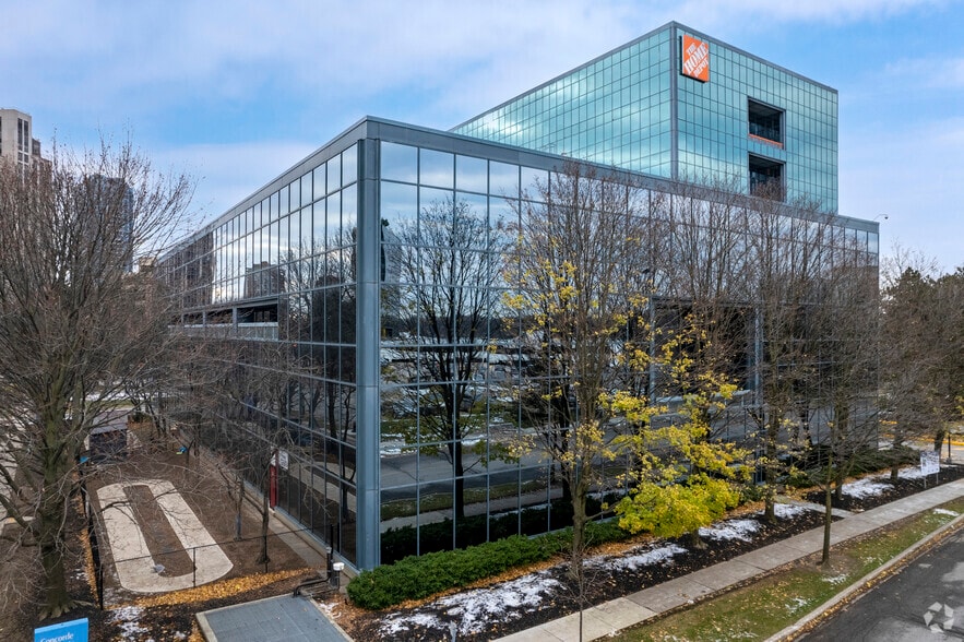 3 Concorde Gate, Toronto, ON for lease - Primary Photo - Image 1 of 10