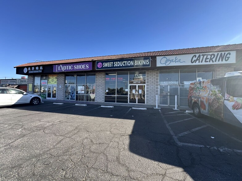 4211 W Sahara Ave, Las Vegas, NV for sale - Building Photo - Image 3 of 11