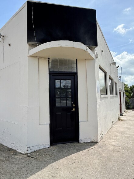 715 McDuff Ave, Jacksonville, FL à louer - Photo du bâtiment - Image 2 de 4