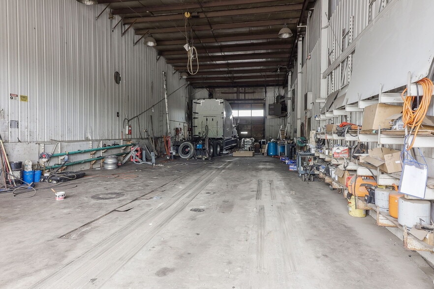 17735 Chappel Ave, Lansing, IL for sale - Building Photo - Image 3 of 36