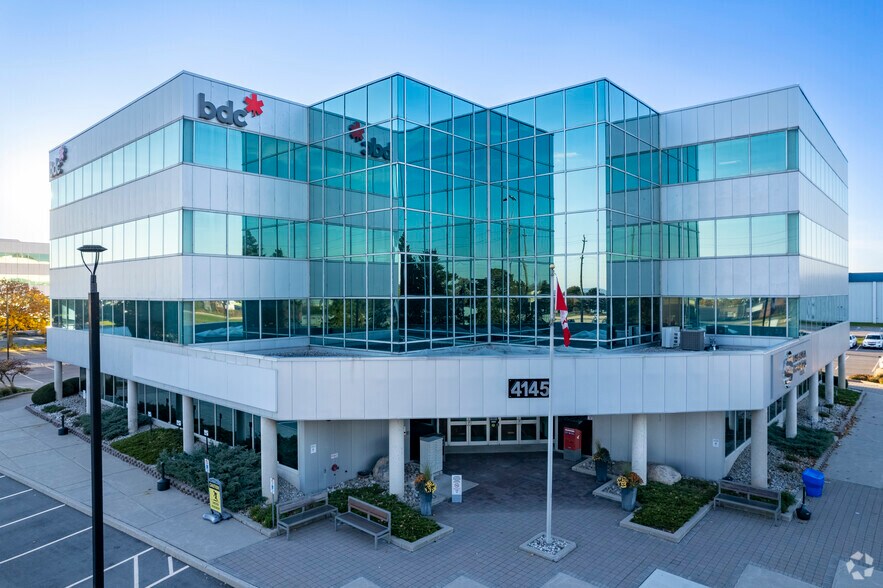 4145 North Service Rd, Burlington, ON à louer - Photo du bâtiment - Image 2 de 18