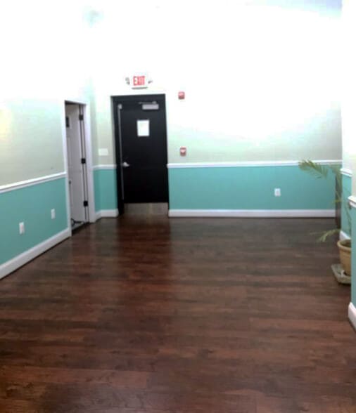 3421 Frederick Ave, Baltimore, MD for lease - Building Photo - Image 2 of 5