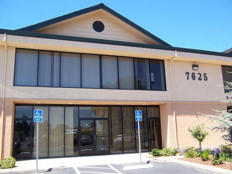 7625 Sunrise Blvd, Citrus Heights, CA for lease - Building Photo - Image 2 of 8