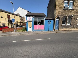 Plus de détails pour 1 Oldfield Ln, Heckmondwike - Commerce de détail à louer