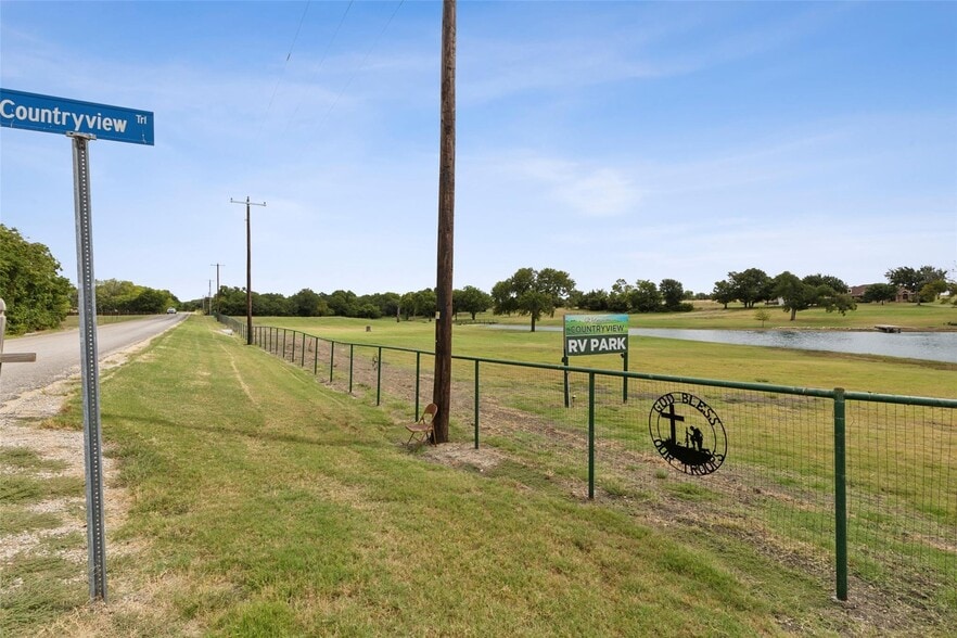811 Countryview Trl, Princeton, TX à vendre - Photo du bâtiment - Image 2 de 28