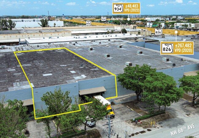 7801-7821 NW 67th St, Miami, FL à louer - Photo du bâtiment - Image 1 de 9