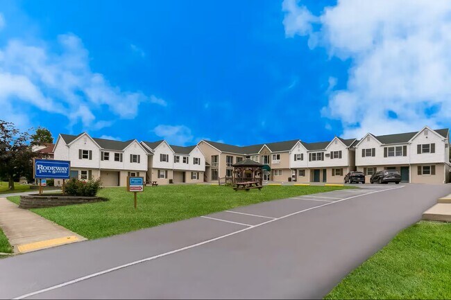 More details for 43 W Areba Ave, Hershey, PA - Hospitality for Sale