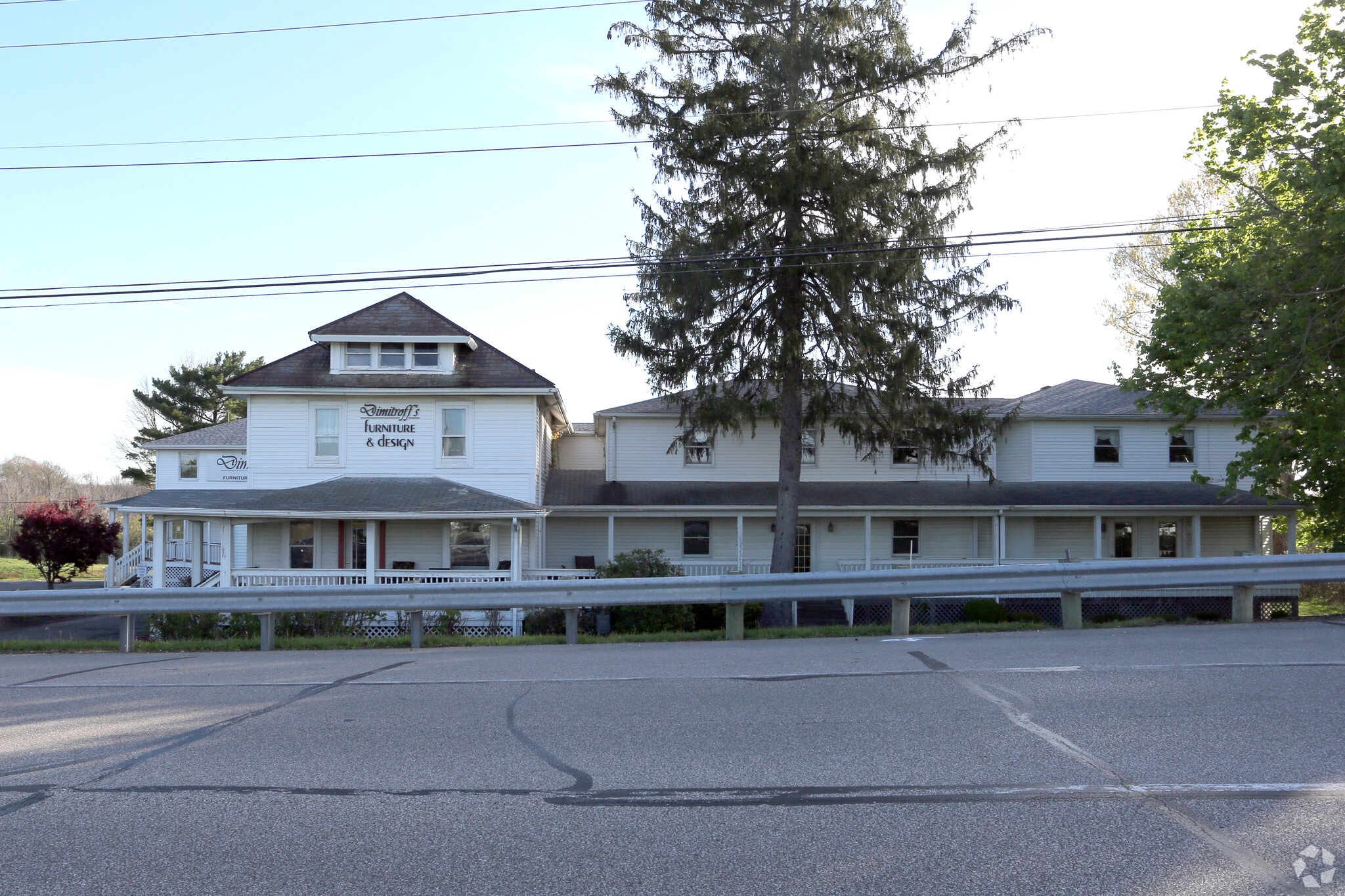 981 & 995 Ghent portfolio of 2 properties for sale on LoopNet.ca Primary Photo- Image 1 of 3