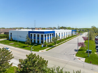 Plus de détails pour 7900 N 86th St, Milwaukee, WI - Industriel à vendre