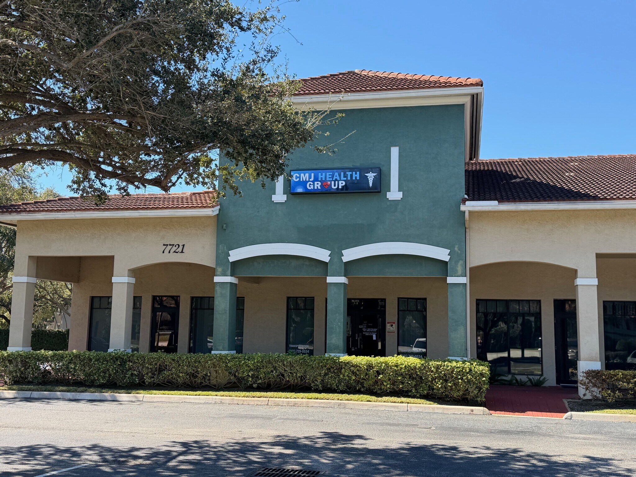 7721-7751 N Military West Palm Beach FL 3341 trl, West Palm Beach, FL à louer Photo principale- Image 1 de 13