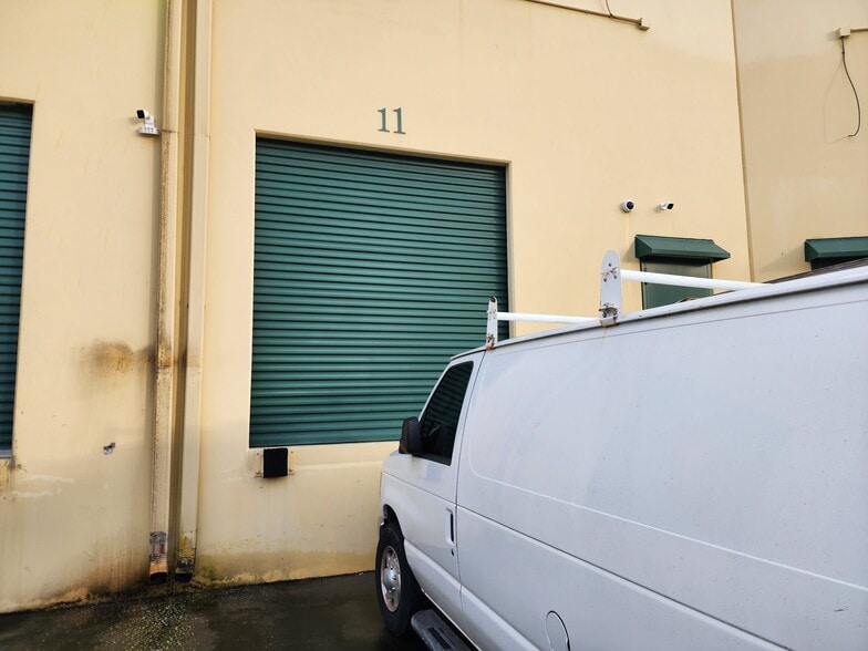 6881 Kingspointe Pky, Orlando, FL for lease - Building Photo - Image 3 of 50