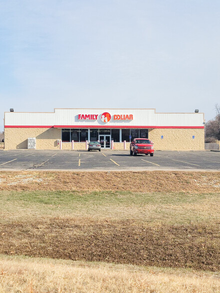 790 S Us Highway 77, Douglass, KS for lease - Primary Photo - Image 1 of 10