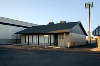 3246 E Cactus Rd, Phoenix, AZ for lease Building Photo- Image 1 of 1
