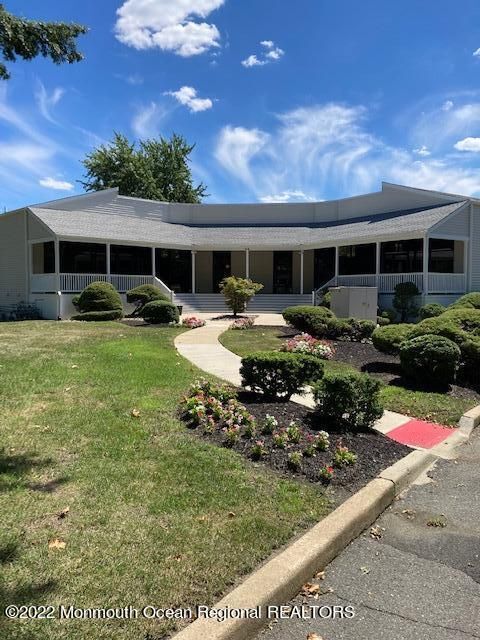 59 Avenue at the Commons, Shrewsbury, NJ for sale Building Photo- Image 1 of 5