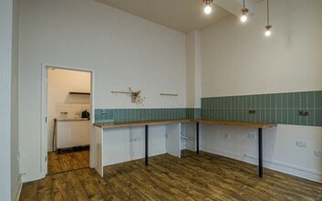103 High St, Barry for lease Interior Photo- Image 2 of 6