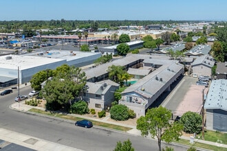 1905 E Pontiac Way, Fresno, CA - Aerial map view - Image1