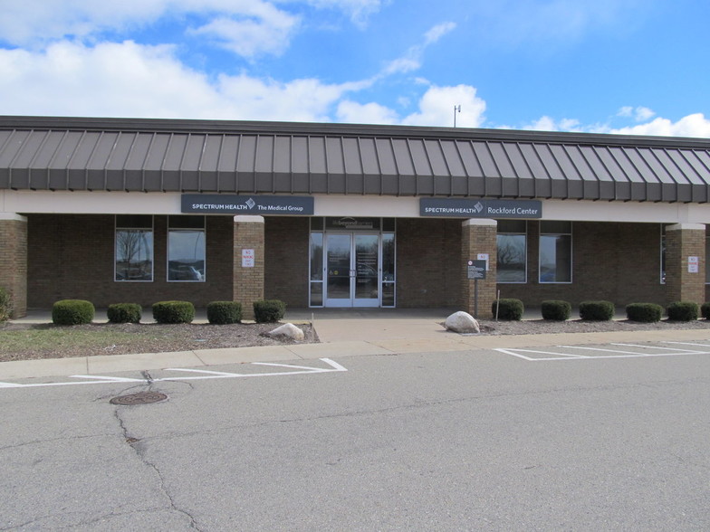 511-523 E Division St, Rockford, MI for lease - Building Photo - Image 3 of 13