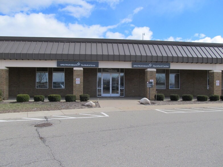 515 E Division Rd, Rockford, MI à louer - Photo du bâtiment - Image 3 de 13