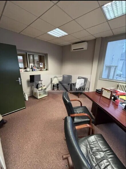 Bureau dans Villeneuve-la-Garenne à louer - Photo intérieure - Image 3 de 4