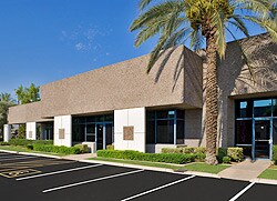 4602 E Elwood St, Phoenix, AZ à louer - Photo du bâtiment - Image 3 de 4