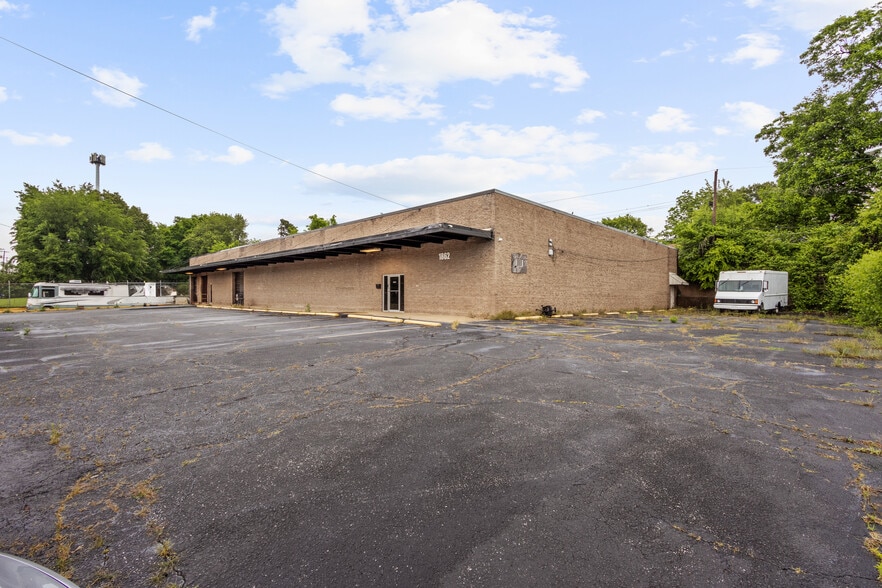 1862 LATHAM St, Memphis, TN for sale - Building Photo - Image 1 of 26