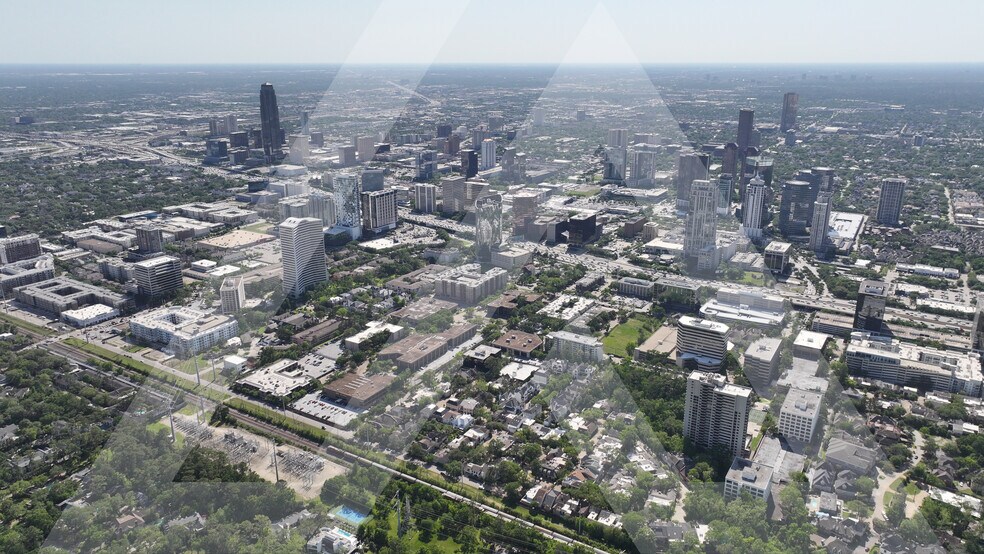 19 Briar Hollow Ln, Houston, TX à louer - Photo du bâtiment - Image 2 de 17