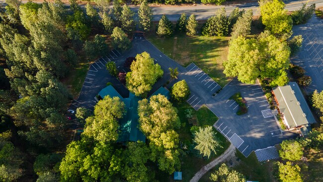 More details for 459 Galice Rd, Merlin, OR - Specialty for Sale