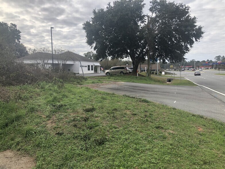 3601 Empire St., Milton, FL for sale - Building Photo - Image 2 of 6