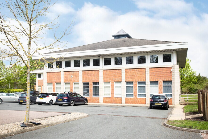 Abbey Rd, Pity Me à louer - Photo du bâtiment - Image 2 de 5